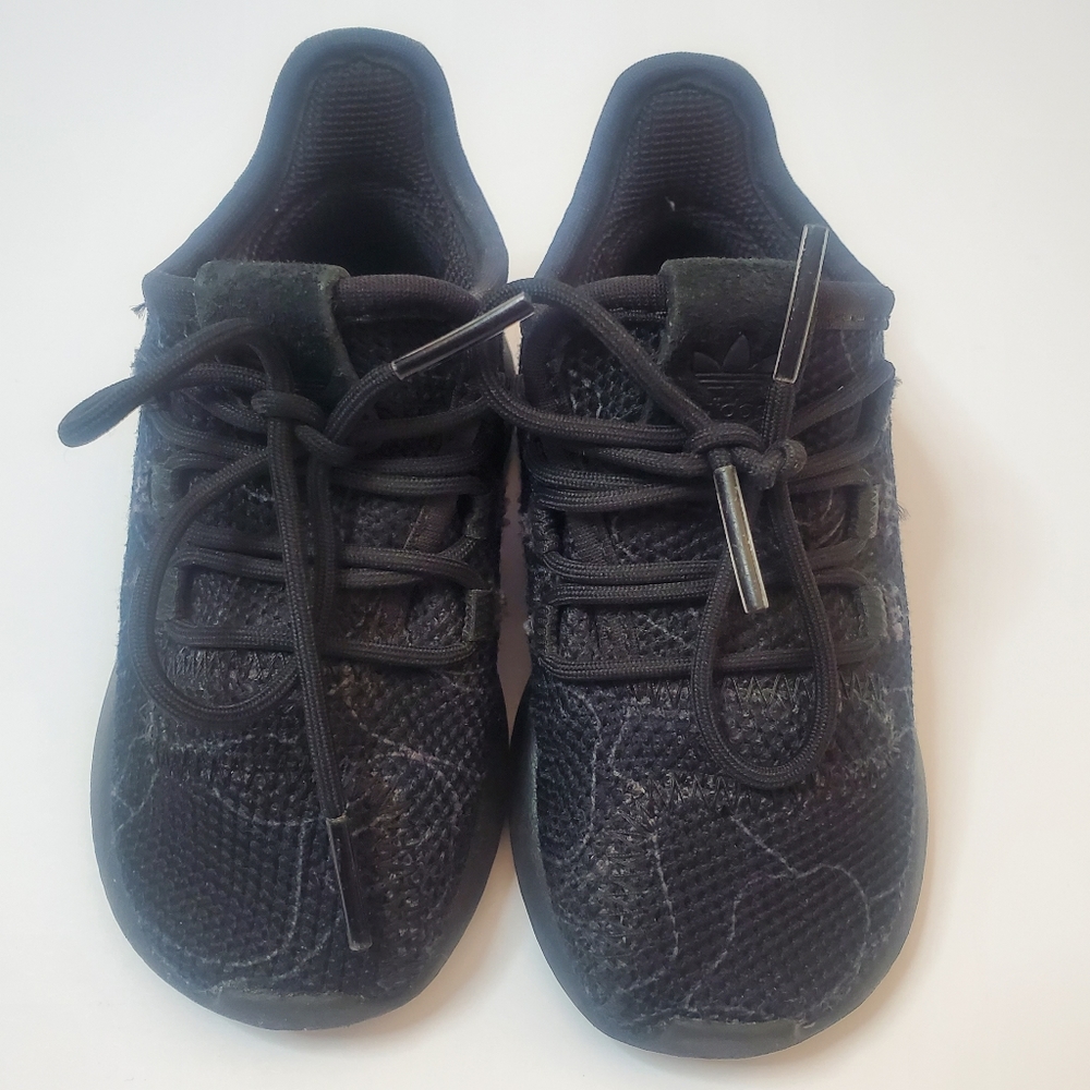 Black Adidas Sneakers |6k
